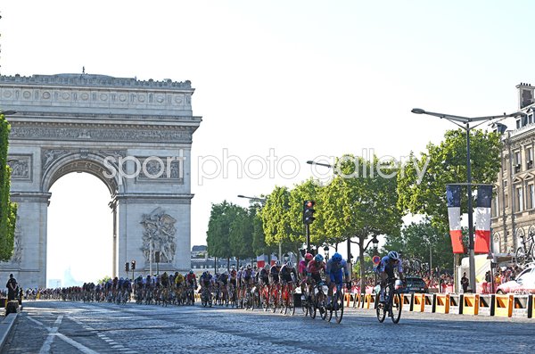 Peloton race on Paris streets Stage 21 Tour de France 2022  