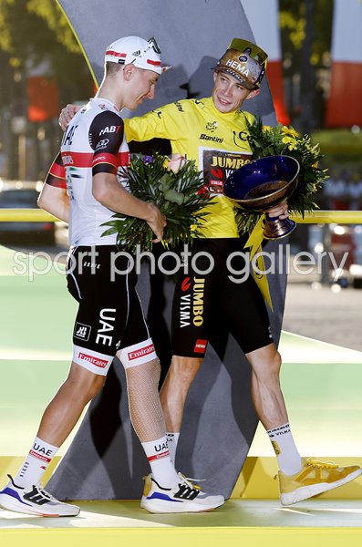 Jonas Vingegaard & Tadej Pogacar Paris Podium Respect Tour 2022