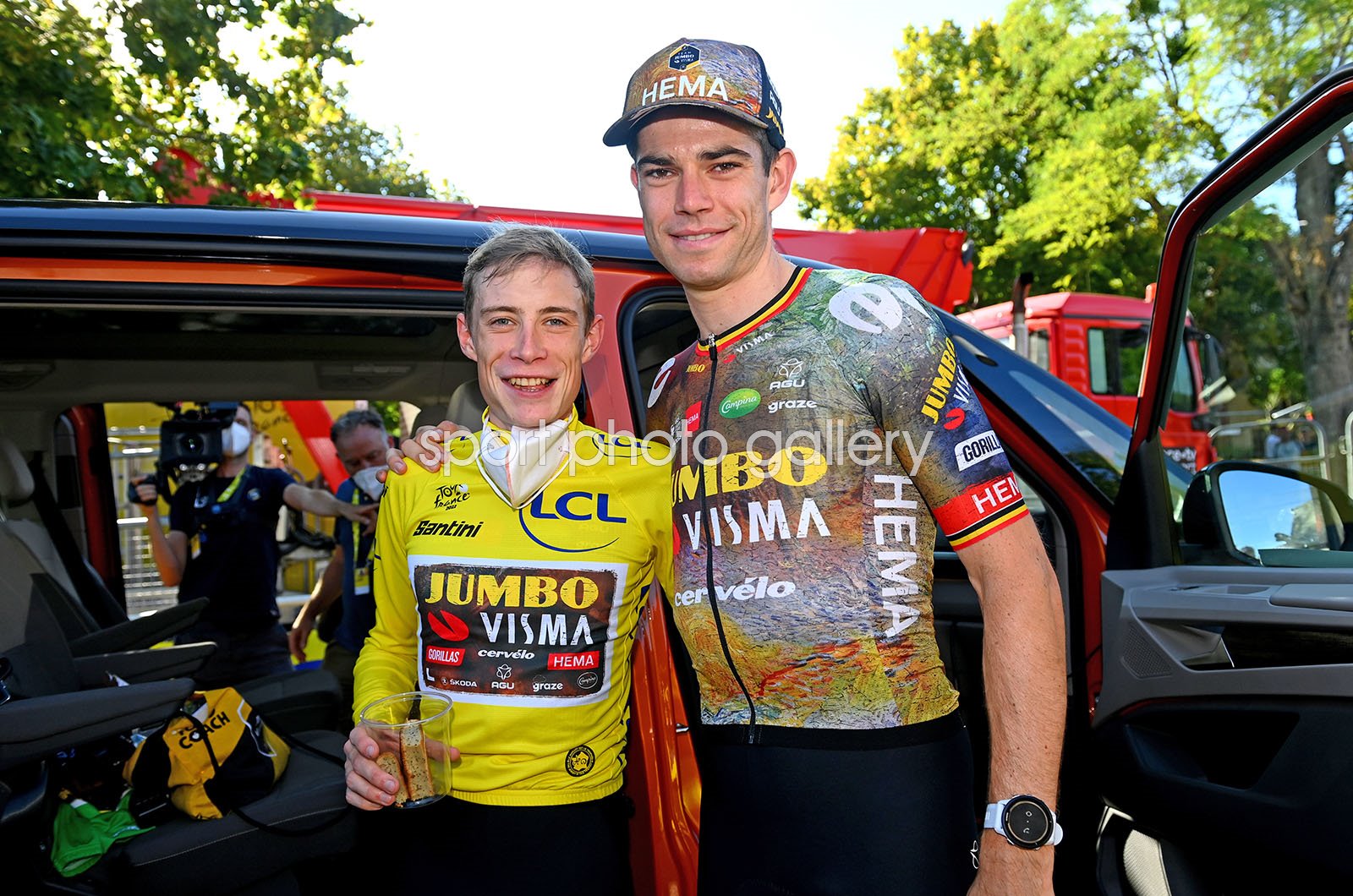 Jonas Vingegaard & Wout Van Aert celebrate after Time Trial Stage 20 ...