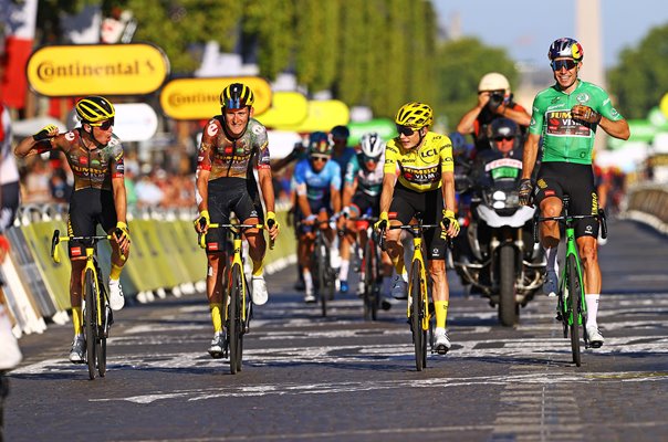 Sepp Kuss, Tiesj Benoot, Jonas Vingegaard & Wout Van Aert Paris 2022