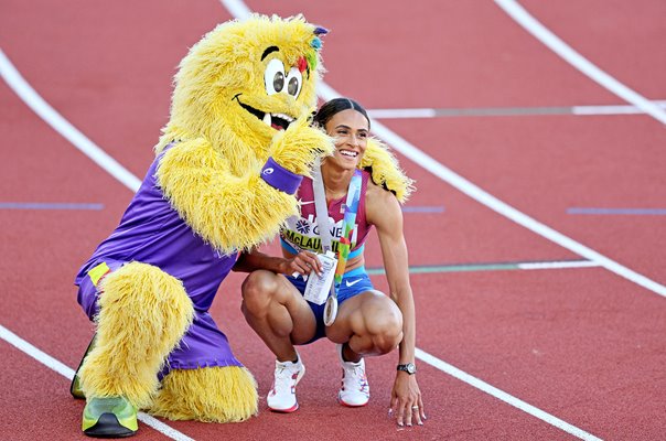 Sydney McLaughlin USA celebrates 400m Hurdles World Record Oregon 2022