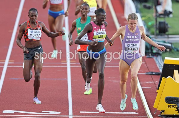 Athing Mu USA v Keely Hodgkinson Great Britain World 800m Final 2022