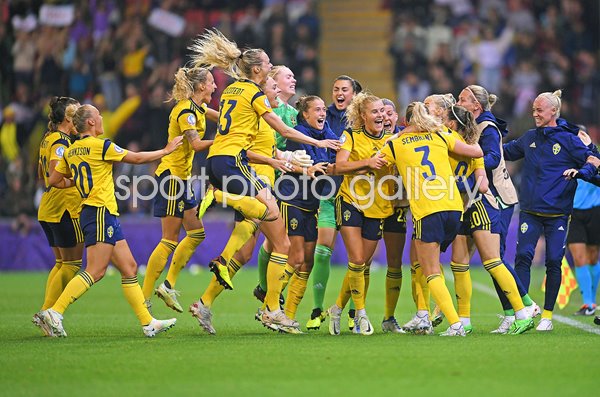 Sweden celebrate Linda Sembrant winner v Belgium Quarter Final EURO 2022