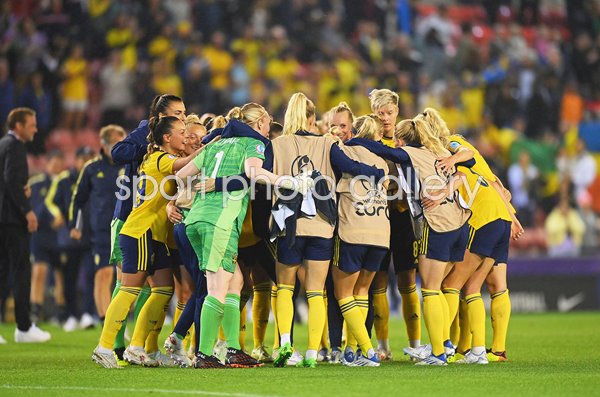 Sweden celebrate win v Belgium Quarter Final Women's EURO 2022