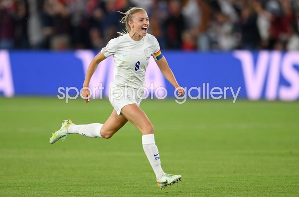 Leah Williamson England celebrates v Sweden Semi Final EURO 2022
