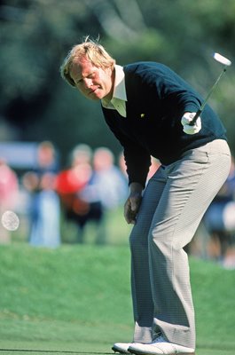 Jack Nicklaus USA Golf Legend putting 1984