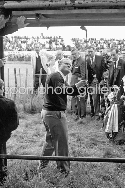 Jack Nicklaus USA in trouble British Open Muirfield 1966