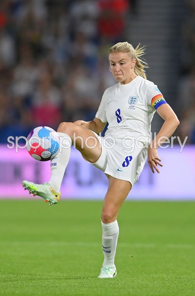 Leah Williamson England v Norway Women's EURO 2022