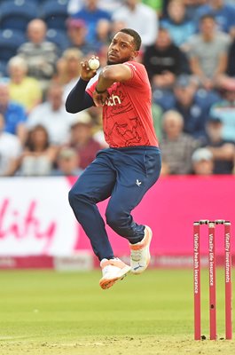 Chris Jordan England bowls v South Africa T20 Cardiff 2022