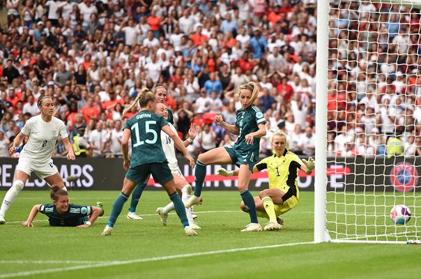 Chloe Kelly England scores winner v Germany Wembley Euro Final 2022