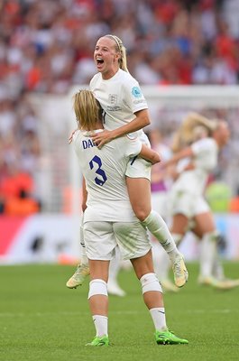Rachel Daly celebrates with Beth Mead England Women's EURO Final 2022