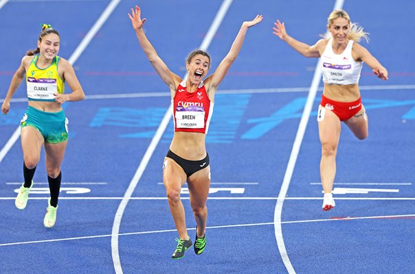 Olivia Breen Wales celebrates 100m Gold Commonwealth Games 2022