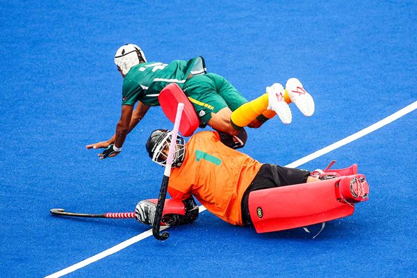 Dayaan Cassiem South Africa v Akmal Hussain Pakistan Commonwealth Hockey 2022