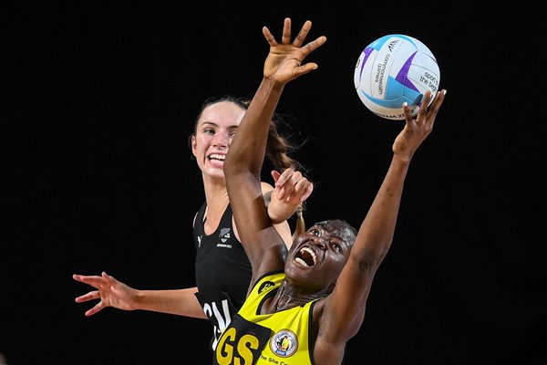 Proscovia Peace Uganda v Kelly Jury New Zealand Commonwealth Netball 2022