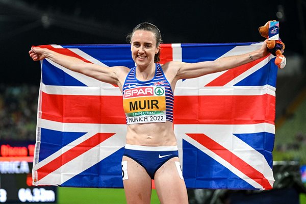 Laura Muir Great Britain celebrates 1500m Gold European Athletics Munich 2022