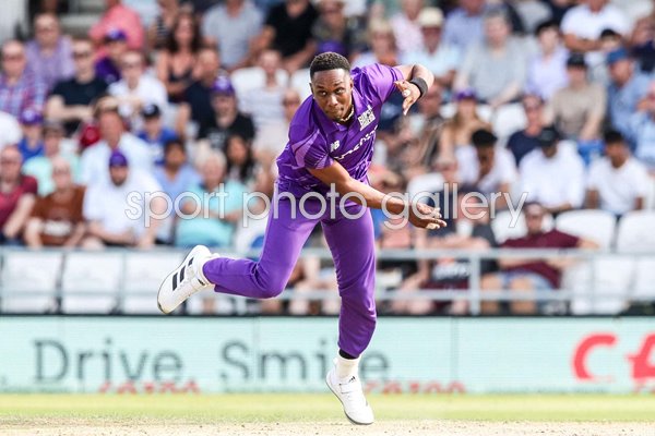 Dwayne Bravo Northern Superchargers bowls v London Spirit The Hundred 2022