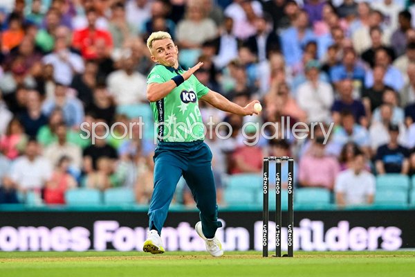 Sam Curran Oval Invincibles bowls v Birmingham Phoenix The Hundred 2022