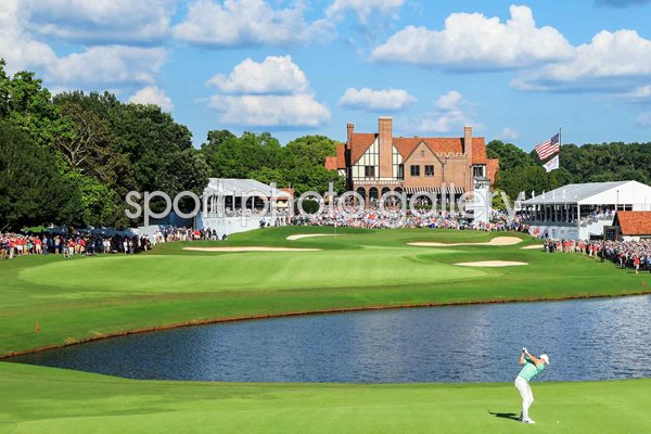 Rory McIlroy 18th Hole FInal Round Tour Championship East Lake 2022