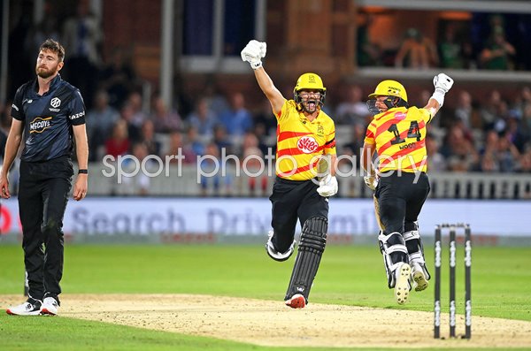 Lewis Gregory & Luke Wood Trent Rockets winning runs Hundred Final 2022