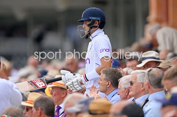 Joe Root England walks out to bat v South Africa Lord's Test Match 2022