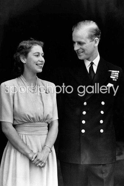 Princess Elizabeth & fiance Philip Mountbatten Buckingham Palace 1947
