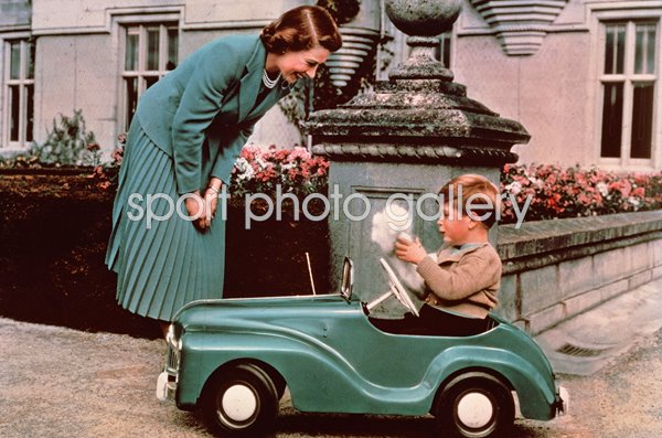 Princess Elizabeth & Prince Charles Balmoral 1952