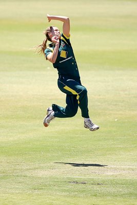 Ellyse Perry bowls Australia Southern Stars 2013
