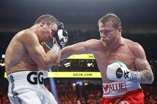 Canelo Alvarez lands v Gennadiy Golovkin Las Vegas 2022