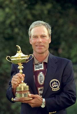 Ben Crenshaw American Ryder Cup Captain with the trophy Brookline 1999