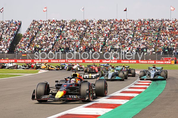 Max Verstappen Red Bull leads George Russell Mexico Grand Prix 2022