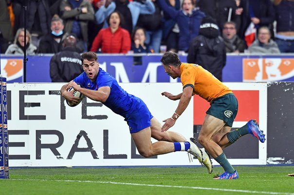 Damian Penaud France scores v Australia Autumn Series Paris 2022