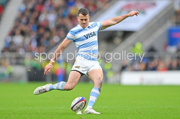 Emiliano Boffelli Argentina kicks v England Autumn International Twickenham 2022