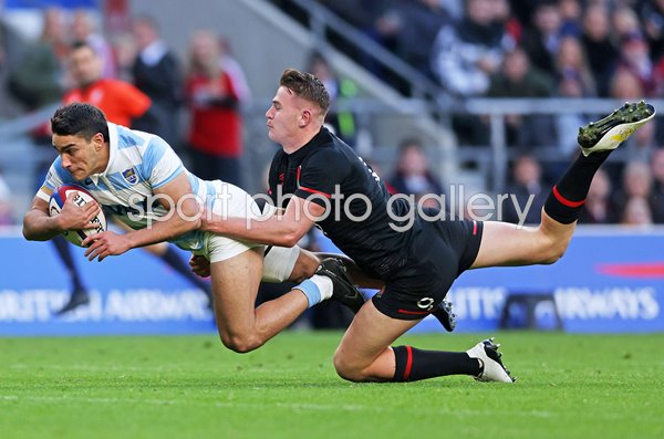 Santiago Carreras Argentina scores v England Autumn International Twickenham 2022