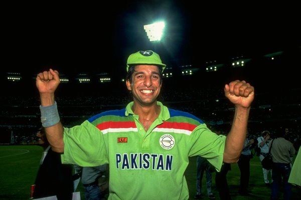 Wasim Akram Pakistan celebrates World Cup win MCG 1992