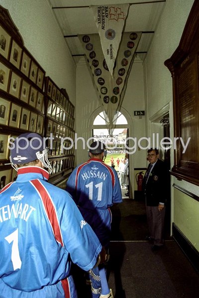 Nasser Hussain & Alec Stewart England walk out to bat Trent Bridge World Cup 1999
