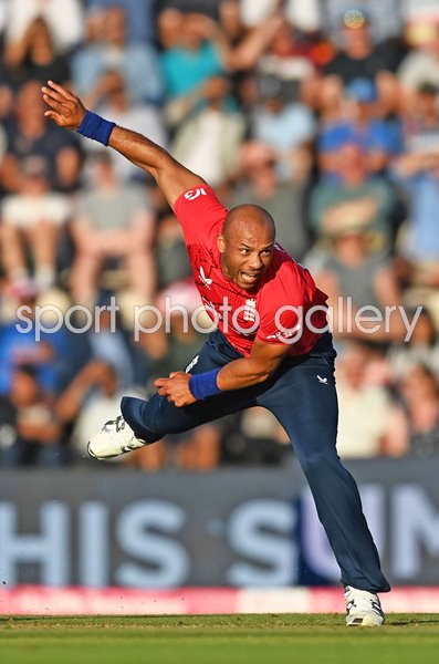 Tymal Mills England bowls v India T20 Ageas Bowl 2022
