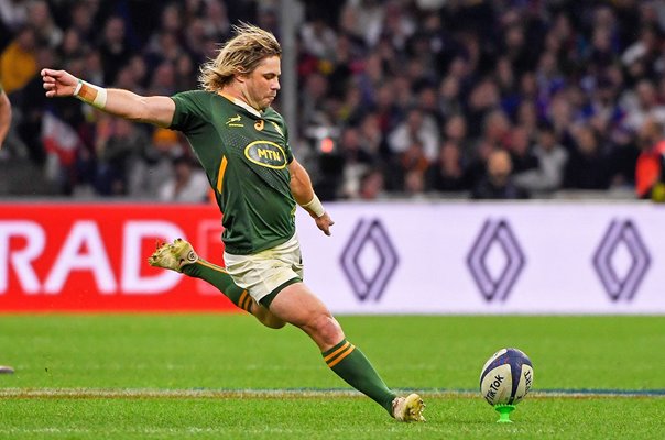 Francois de Klerk South Africa kicks v France Autumn International Marseille 2022