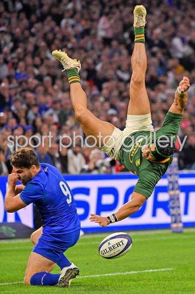 Cheslin Kolbe South Africa sent flying by Antoine Dupont France Paris 2022