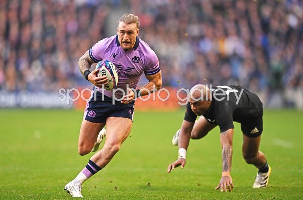 Stuart Hogg Scotland beats Mark Telea New Zealand Murrayfield 2022
