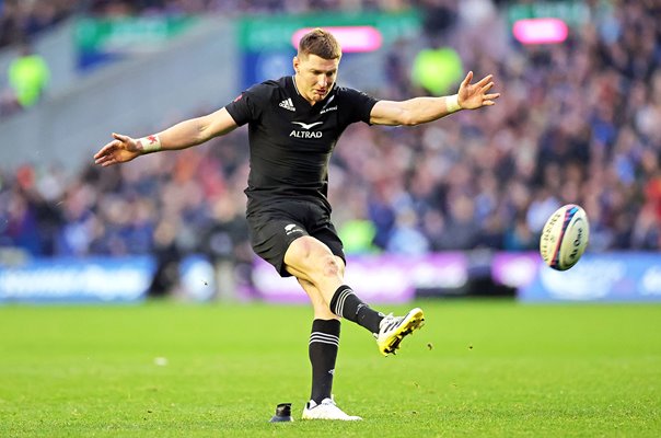 Jordie Barrett New Zealand kicks v Scotland Autumn International 2022