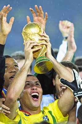 Ronaldo lifts World Cup Trophy Yokohama South Korea 2002