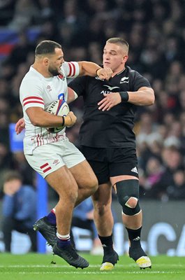 Ellis Genge England v Ethan de Groot New Zealand Autumn International 2022