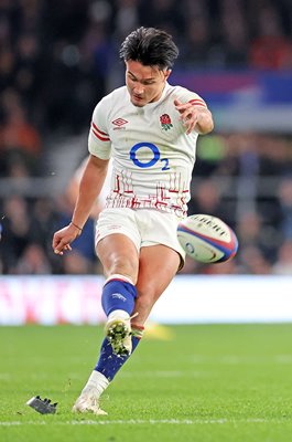 Marcus Smith England kicks v New Zealand Autumn International 2022