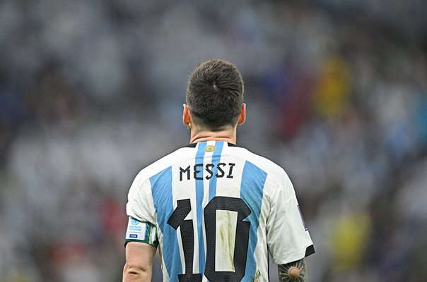 Lionel Messi Argentina #10 v Mexico Group C World Cup 2022