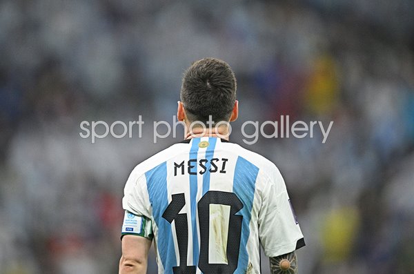 Lionel Messi Argentina #10 v Mexico Group C World Cup 2022