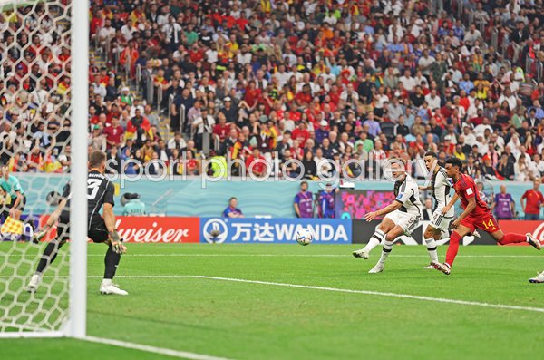 Niclas Fuellkrug Germany scores v Spain Group E World Cup Qatar 2022