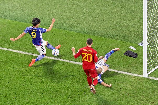 Kaoru Mitoma Japan cross for 2nd goal v Spain World Cup Qatar 2022