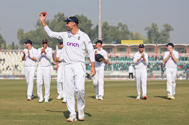 Will Jacks England 6 wickets v Pakistan Rawalpindi Test Match 2022