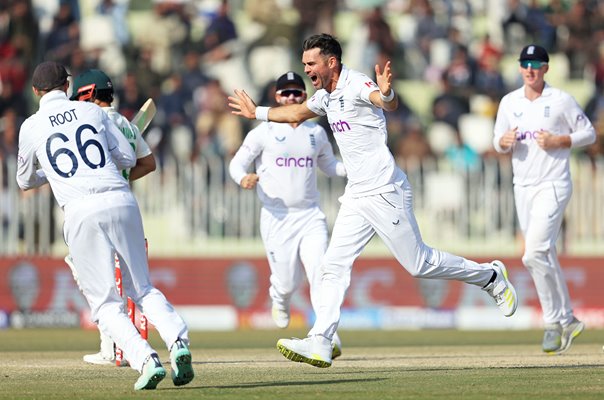 James Anderson England celebrates Day 5 wicket v Pakistan Rawalpindi 2022