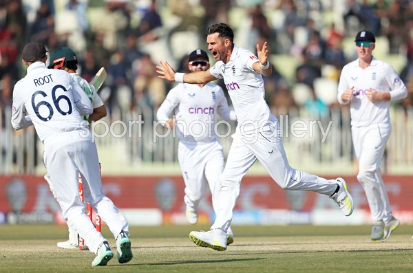James Anderson England celebrates Day 5 wicket v Pakistan Rawalpindi 2022